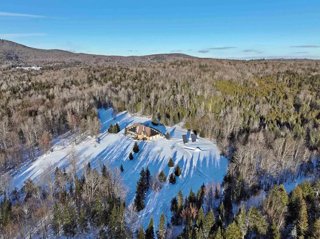 $1,190,000 | 972 Farrar Road, Newport Town, VT 05857
