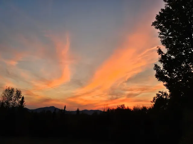 $1,190,000 | 972 Farrar Road, Newport Town, VT 05857