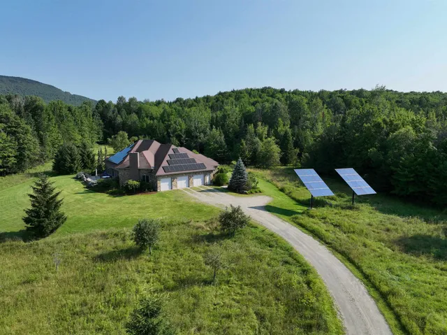$1,190,000 | 972 Farrar Road, Newport Town, VT 05857