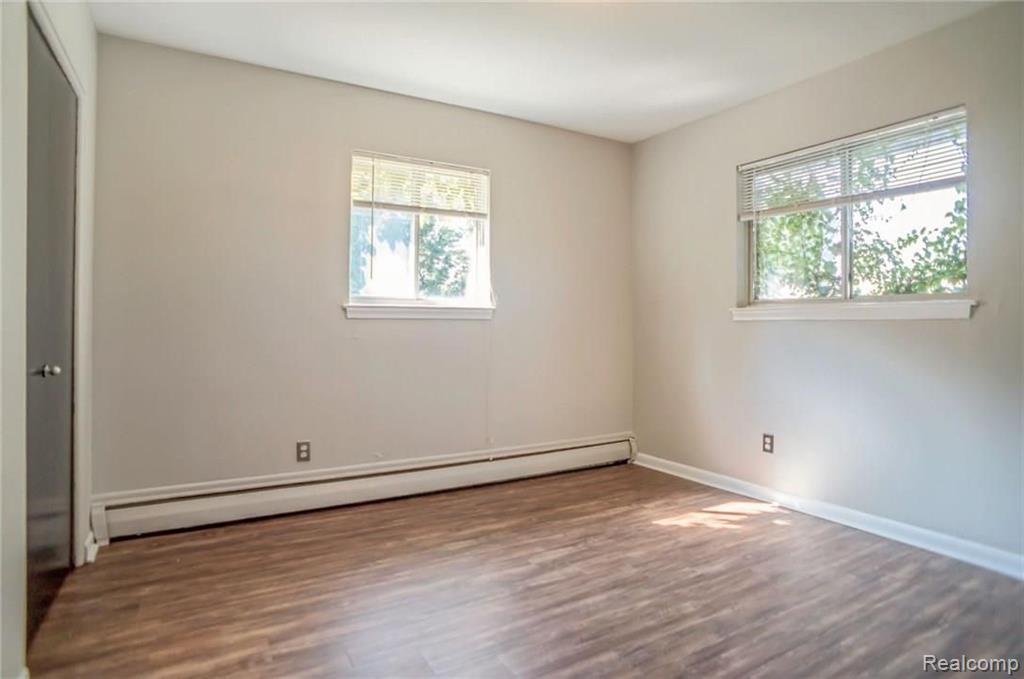 629 West Maple Road, Unit 6299 Clawson, MI 48017 - Photo 13 of 23
