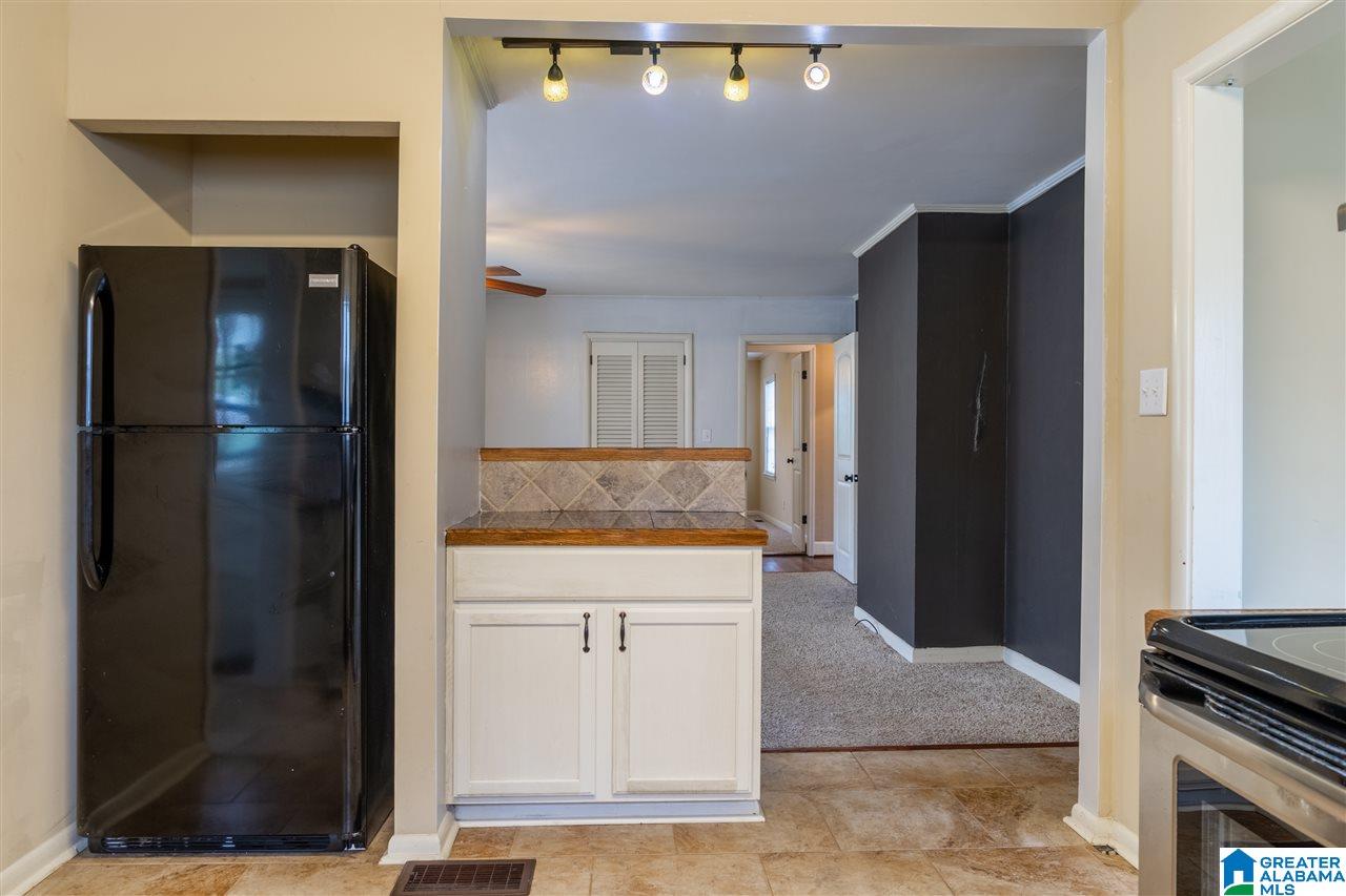 823 Hillcrest Road Birmingham, AL 35235 - Photo 6 of 39
