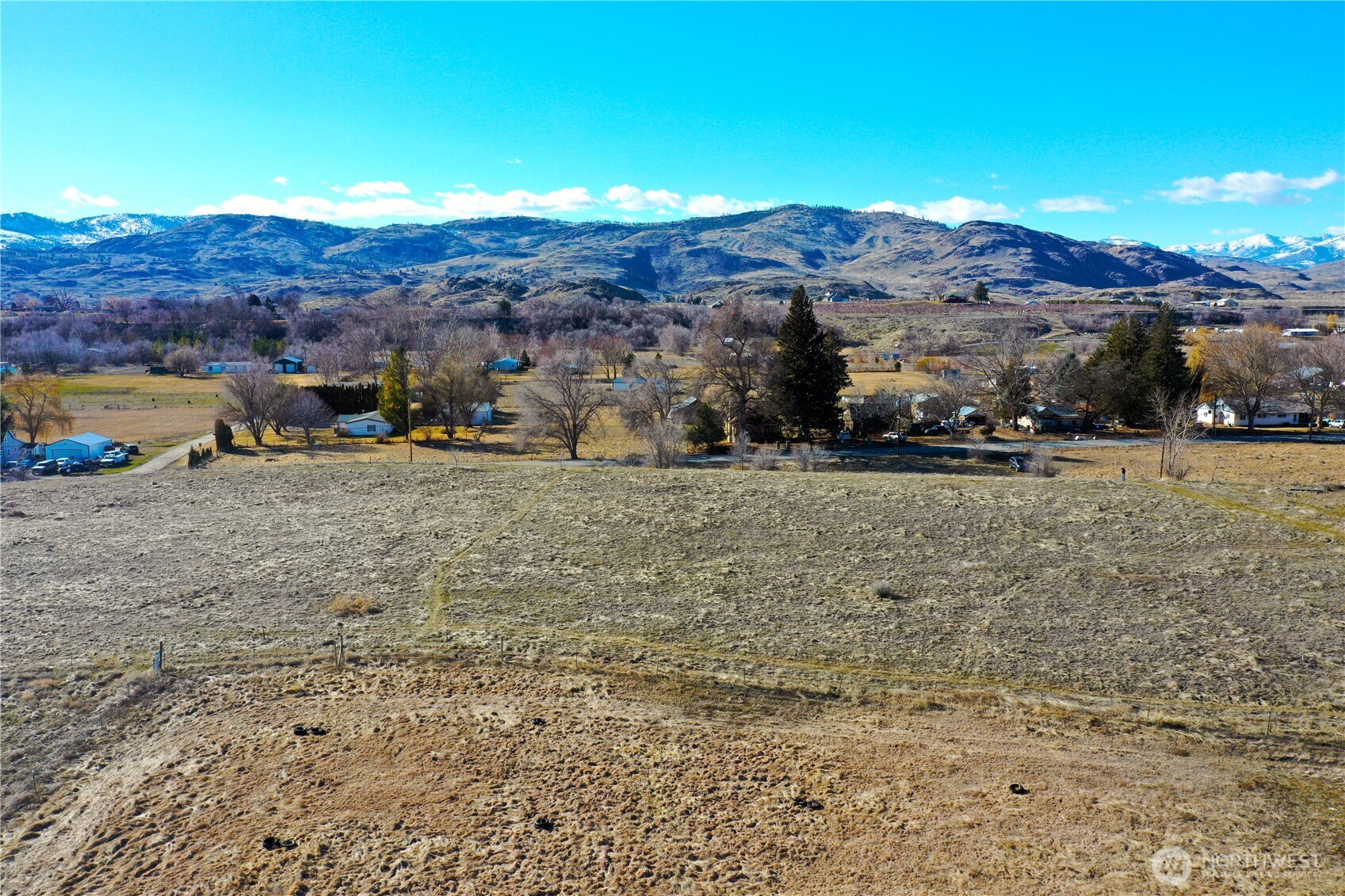 2-lot 2-lot Road Omak, WA 98841 - Photo 7 of 10 a view of a yard
