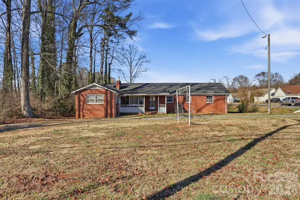 $300,000 | 800 Old Little Rock Road, Charlotte, NC 28214