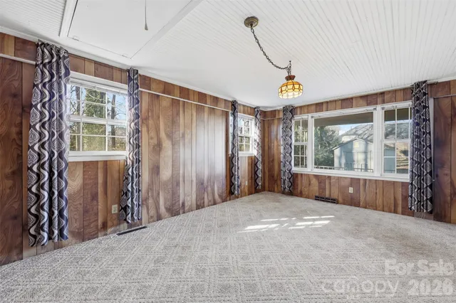 $335,000 | 800 Old Little Rock Road, Charlotte, NC 28214