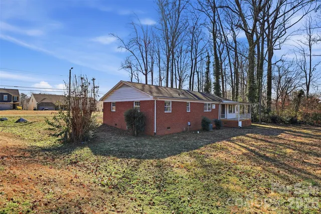 $335,000 | 800 Old Little Rock Road, Charlotte, NC 28214