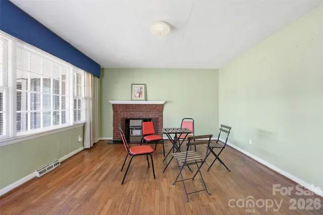 $335,000 | 800 Old Little Rock Road, Charlotte, NC 28214