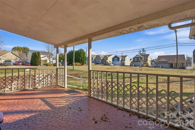 $335,000 | 800 Old Little Rock Road, Charlotte, NC 28214