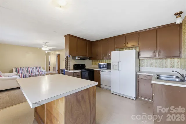 $335,000 | 800 Old Little Rock Road, Charlotte, NC 28214