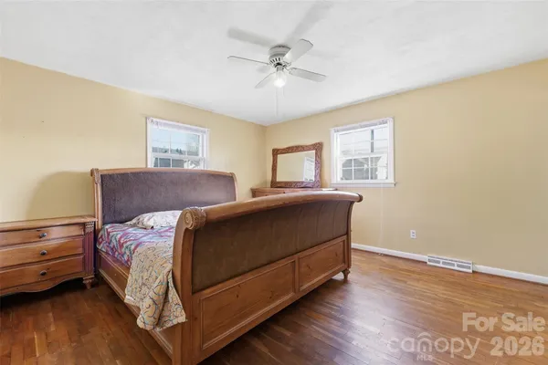 $300,000 | 800 Old Little Rock Road, Charlotte, NC 28214