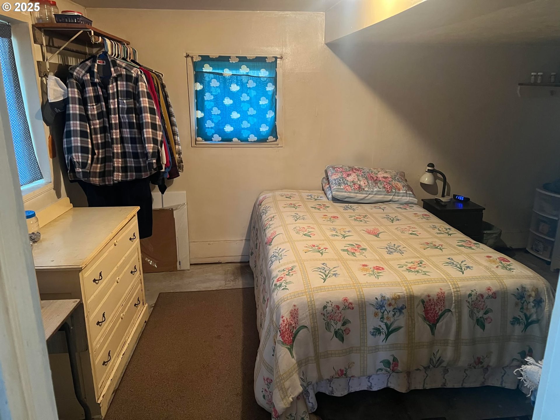 718 Southeast Washington Street Willamina, OR 97396 - Photo 12 of 32 Bedroom