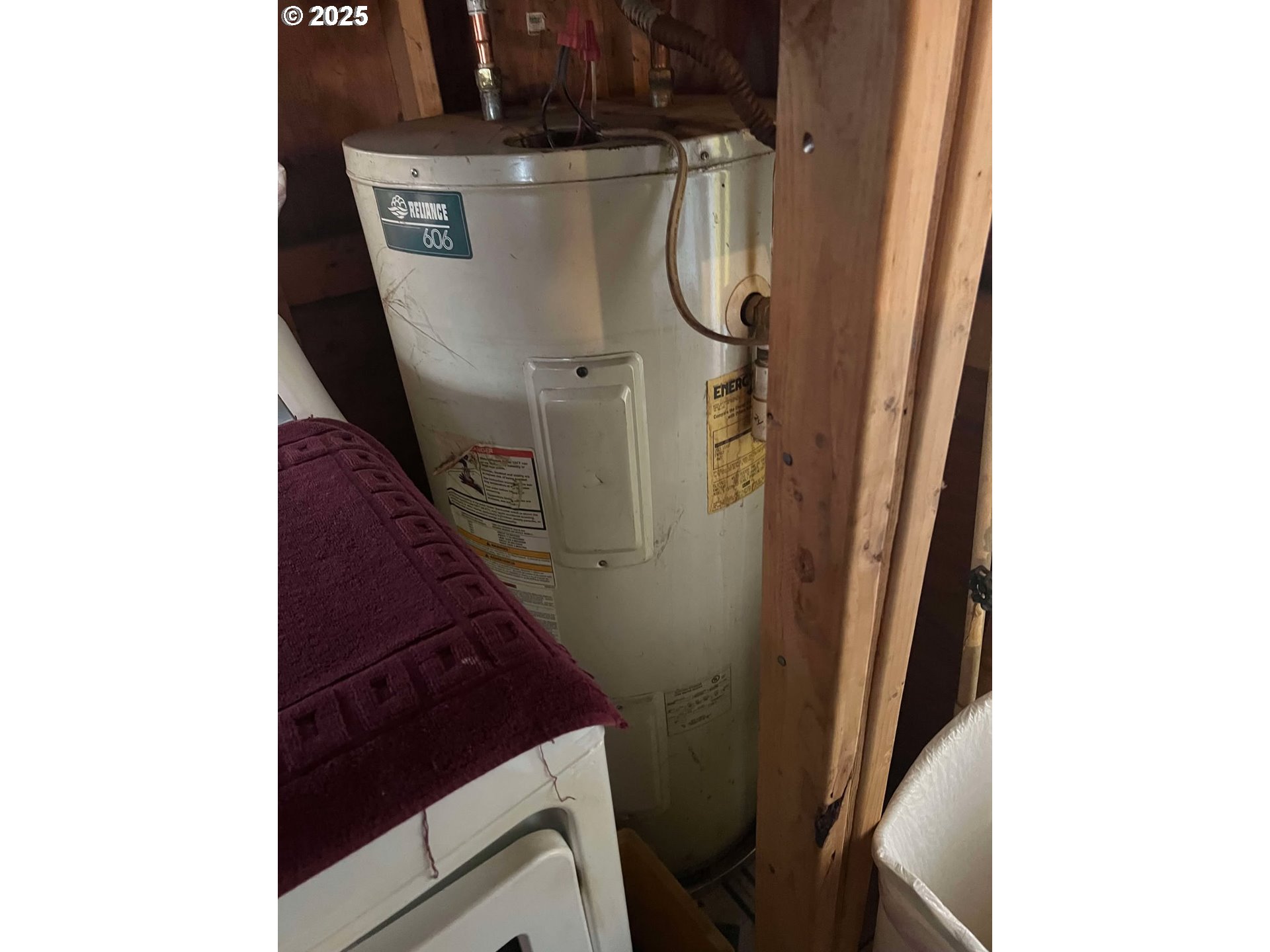 718 Southeast Washington Street Willamina, OR 97396 - Photo 23 of 32