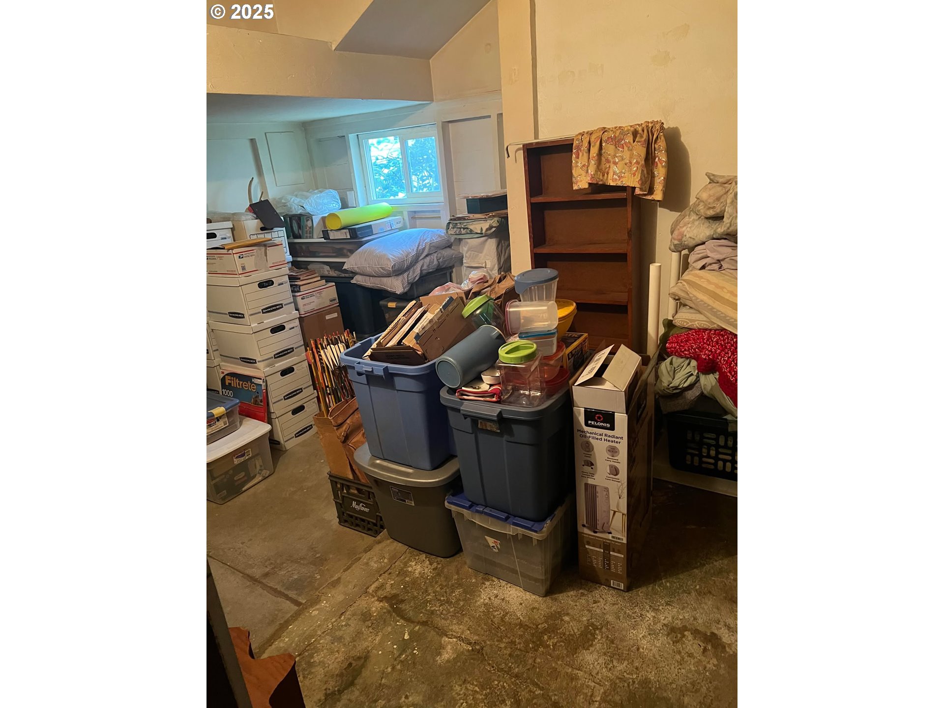 718 Southeast Washington Street Willamina, OR 97396 - Photo 26 of 32 Bonus Room