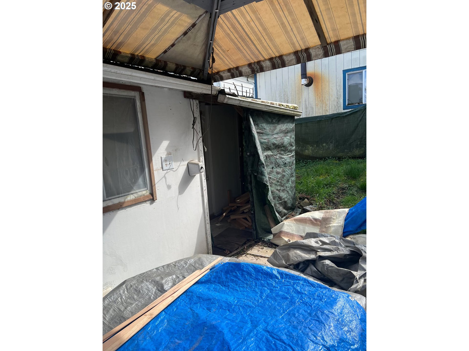 718 Southeast Washington Street Willamina, OR 97396 - Photo 5 of 32 Storage