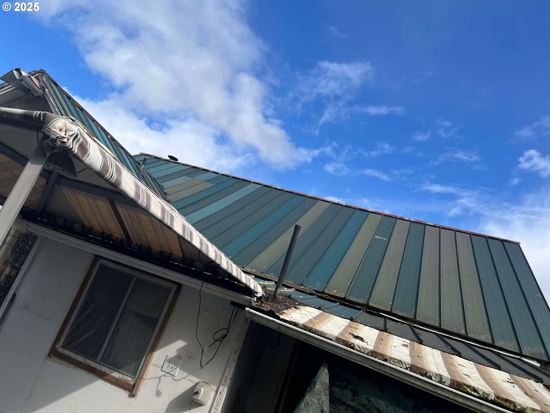 718 Southeast Washington Street Willamina, OR 97396 - Photo 7 of 32