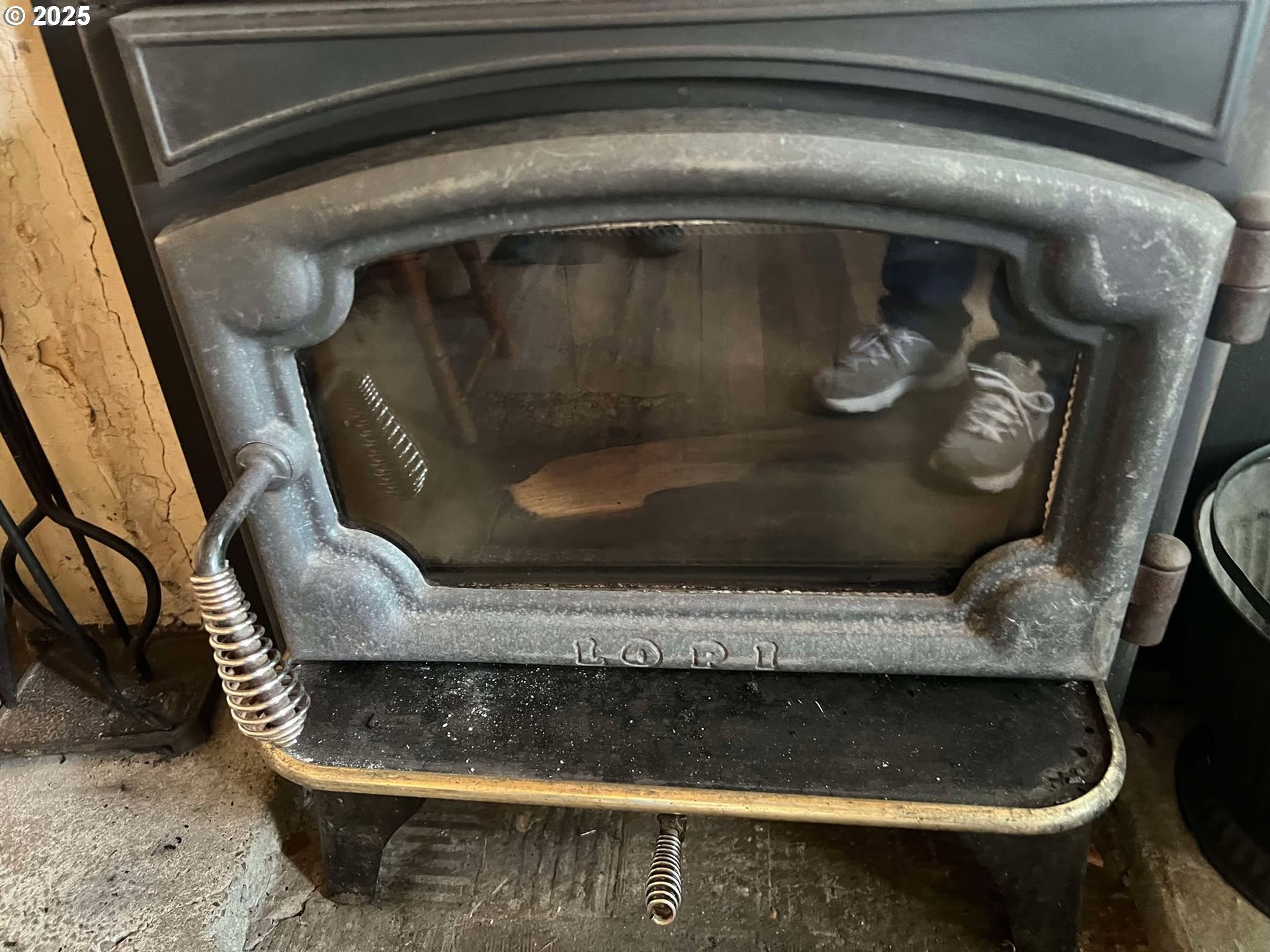 718 Southeast Washington Street Willamina, OR 97396 - Photo 9 of 32