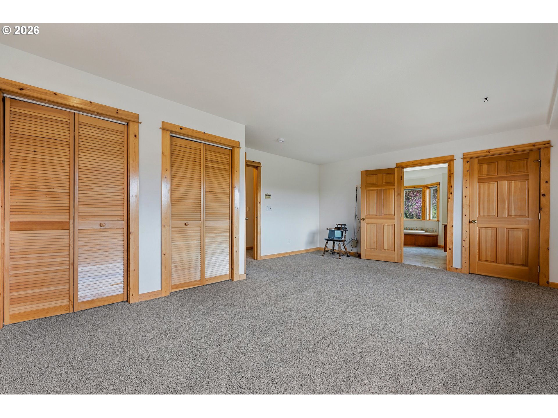 44204 Southeast Marmot Road Sandy, OR 97055 - Photo 11 of 38