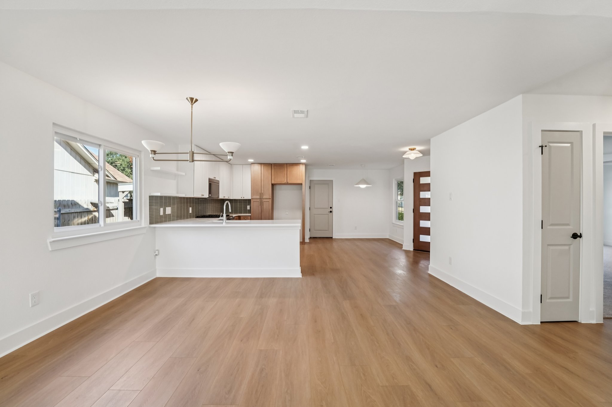 4901 Transit Circle Austin, TX 78727 - Photo 12 of 29 a view of kitchen with wooden floor