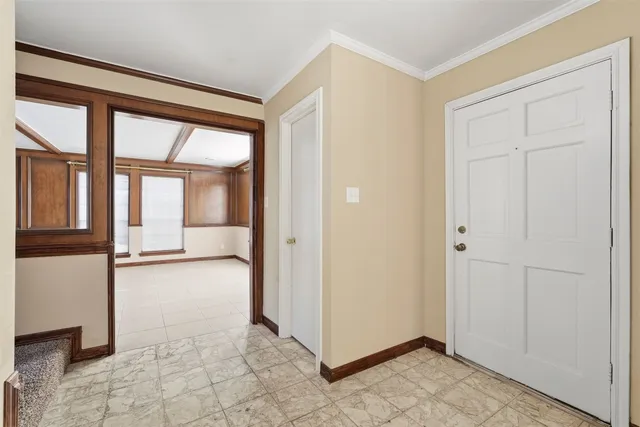 $2,095 | 16014 Southampton Drive, Spring, TX 77379