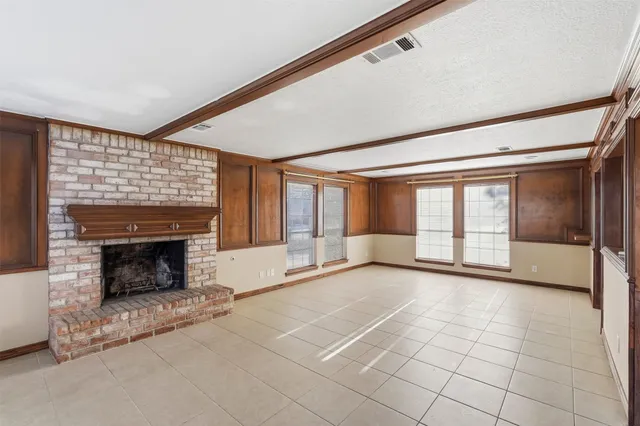 $2,095 | 16014 Southampton Drive, Spring, TX 77379