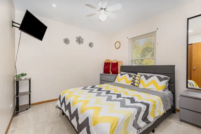 $339,000 | 1201 Oak Ridge Drive, Streamwood, IL 60107