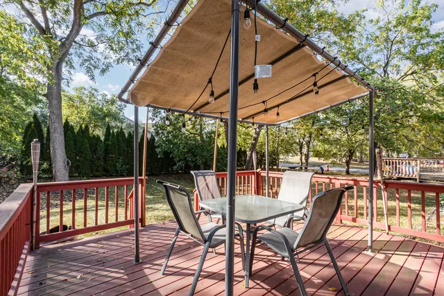 $339,000 | 1201 Oak Ridge Drive, Streamwood, IL 60107