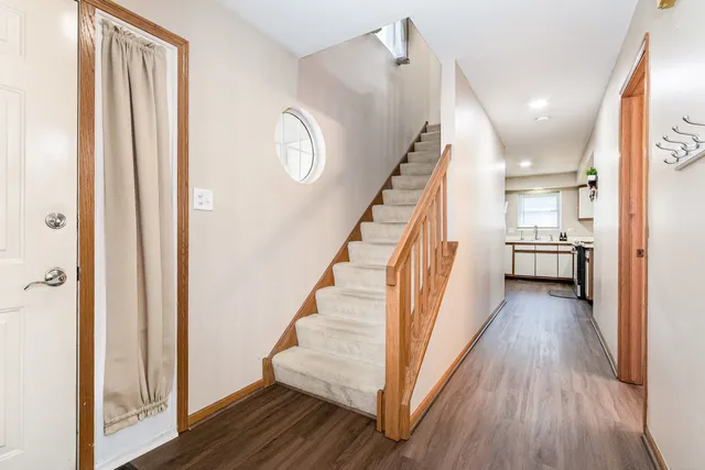 $339,000 | 1201 Oak Ridge Drive, Streamwood, IL 60107