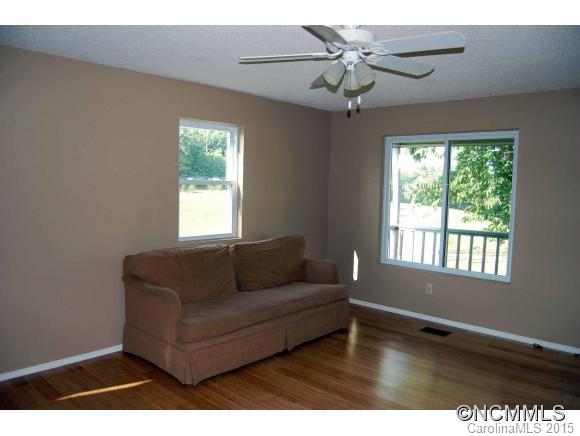 239 Gilbert Road Columbus, NC 28722 - Photo 11 of 20