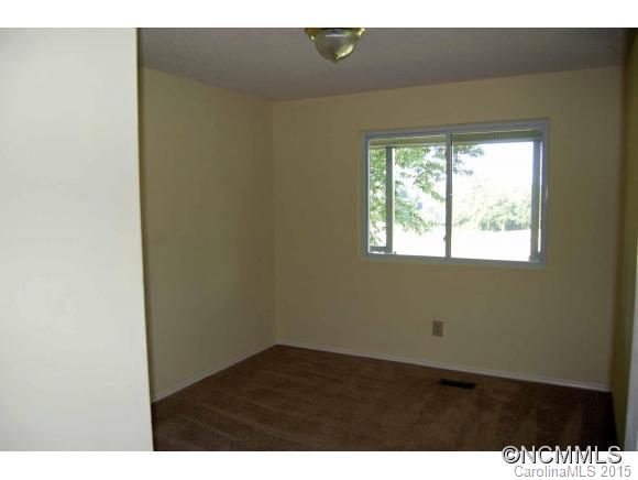 239 Gilbert Road Columbus, NC 28722 - Photo 12 of 20
