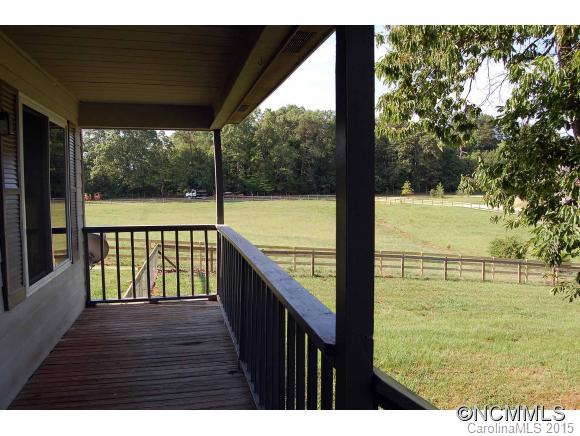239 Gilbert Road Columbus, NC 28722 - Photo 16 of 20
