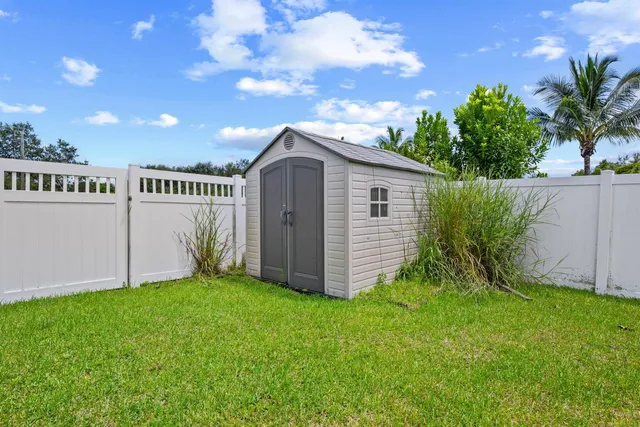 $509,000 | 1172 Grandview Circle, Royal Palm Beach, FL 33411