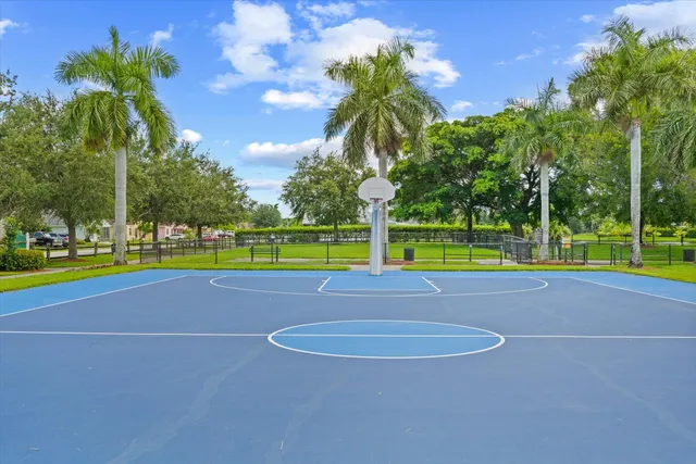 $509,000 | 1172 Grandview Circle, Royal Palm Beach, FL 33411