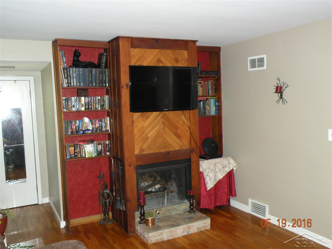 1007 Vance Road Midland, MI 48640 - Photo 13 of 21 31290572-12.JPG