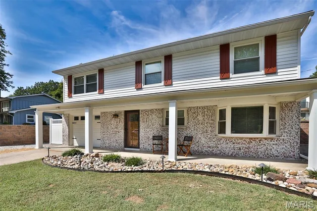 $295,000 | 405 Shady Lane, Edwardsville, IL 62025