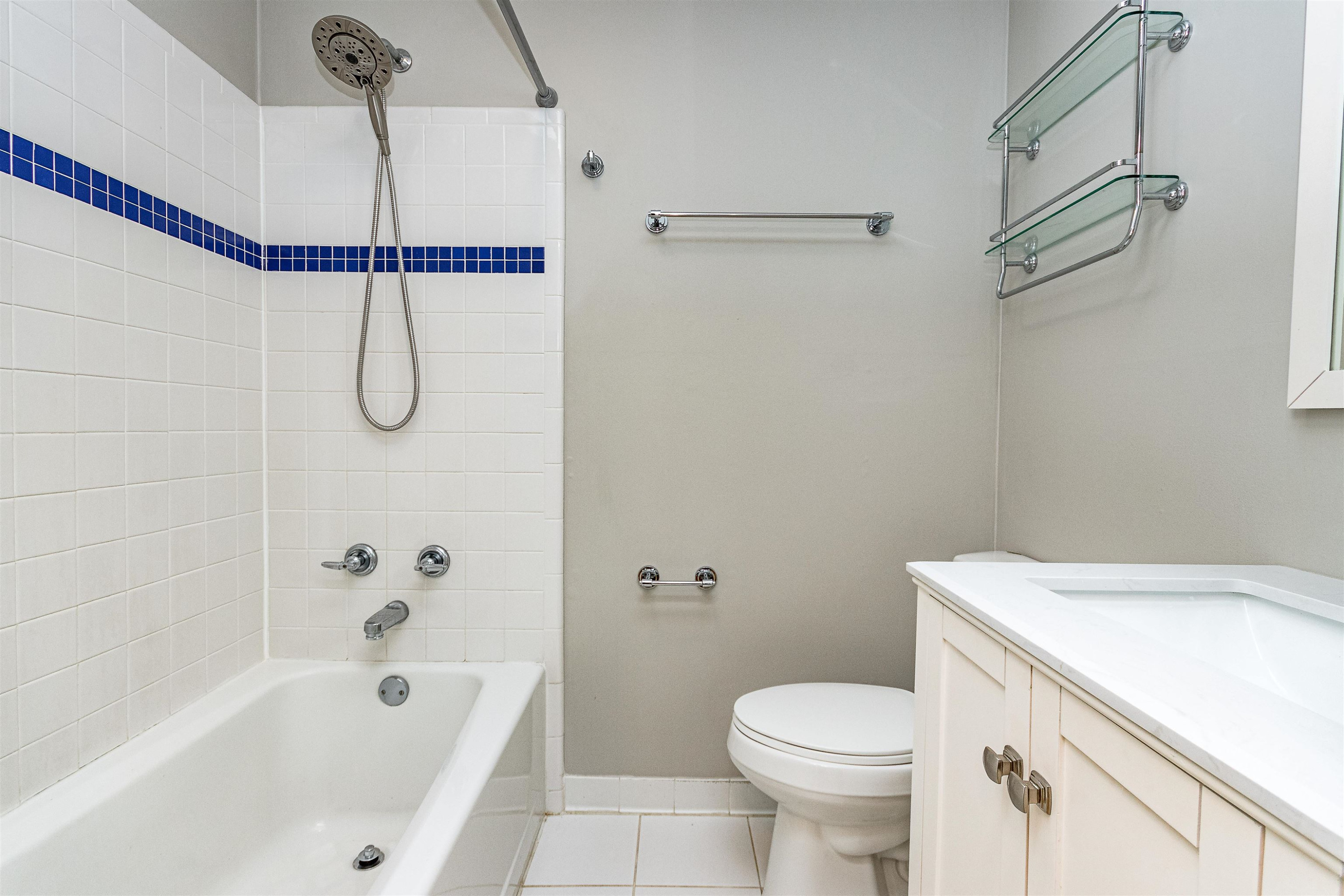 3412 Bradley Place Raleigh, NC 27607 - Photo 21 of 28 Hall Bath