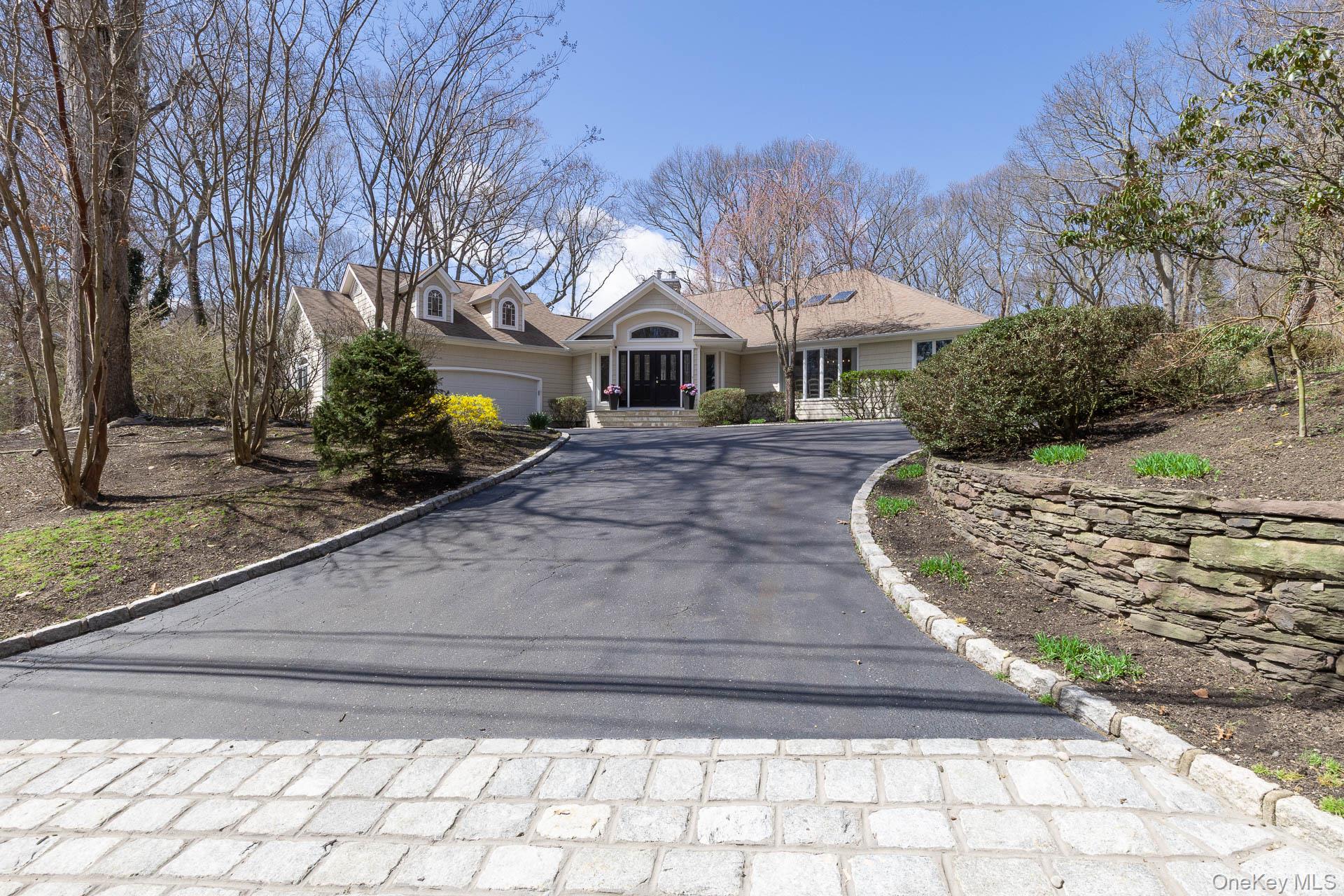 41 Landing Meadow Road Smithtown, NY 11787 - Photo 2 of 50