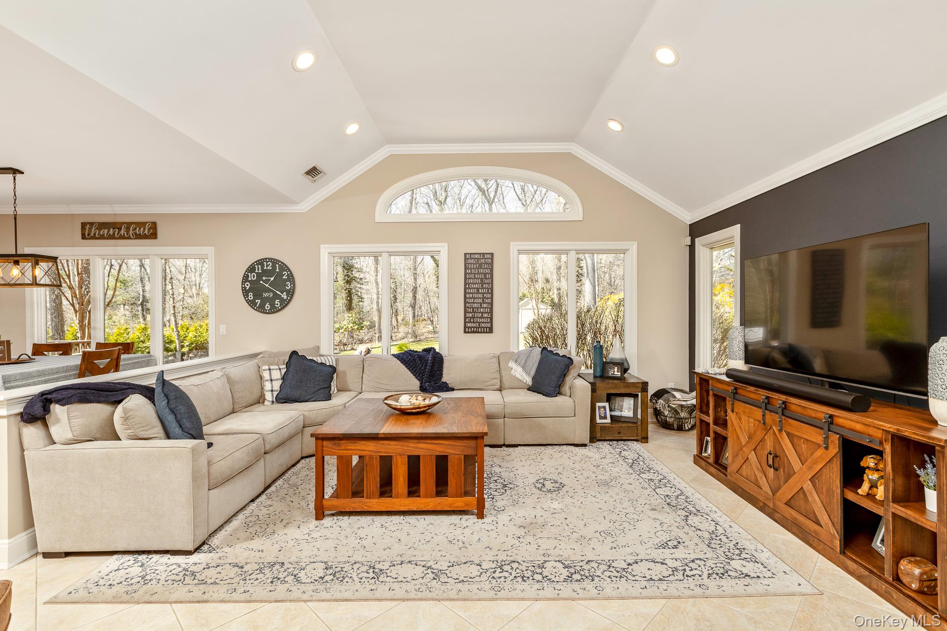 41 Landing Meadow Road Smithtown, NY 11787 - Photo 23 of 50