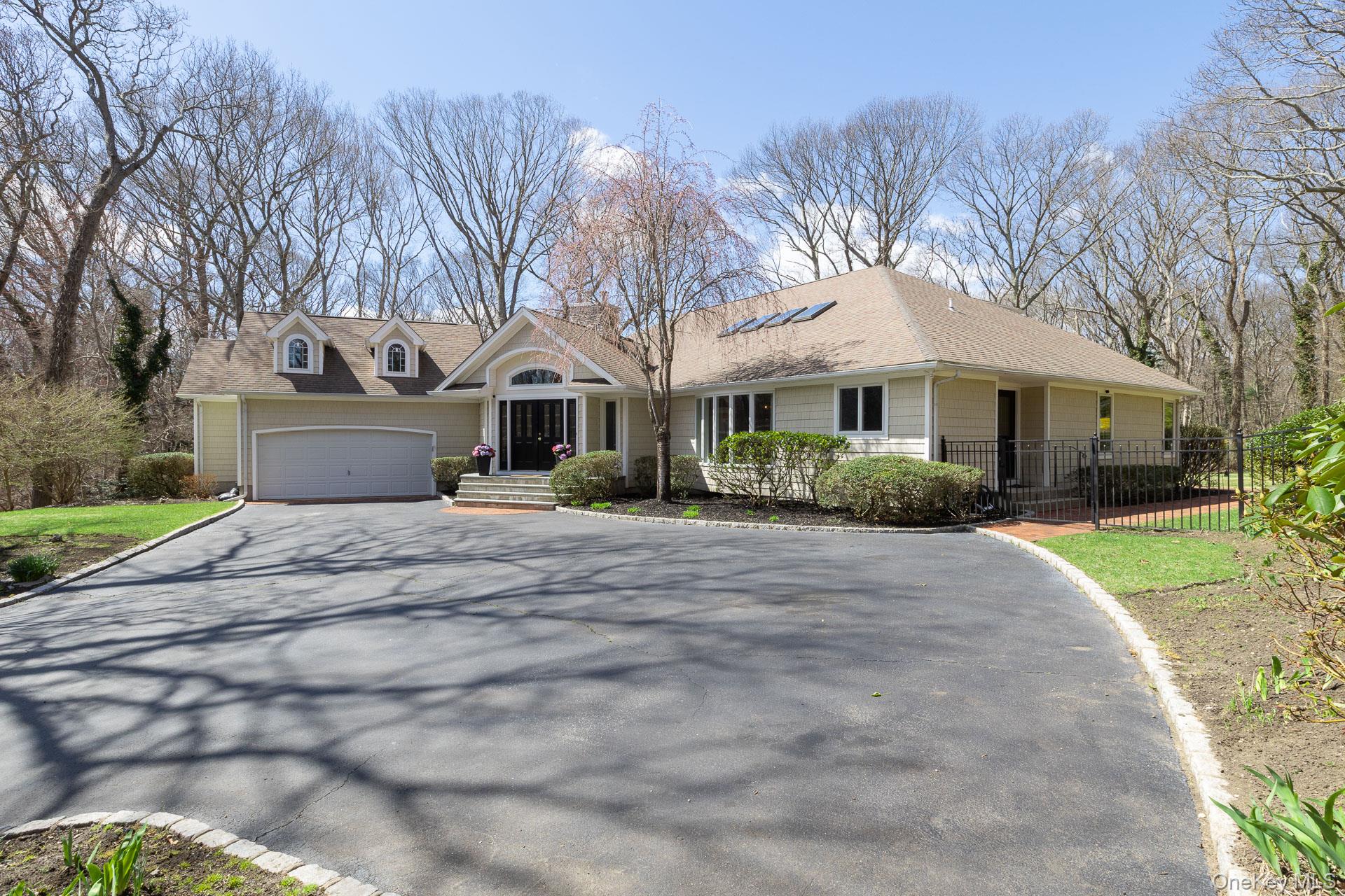 41 Landing Meadow Road Smithtown, NY 11787 - Photo 3 of 50