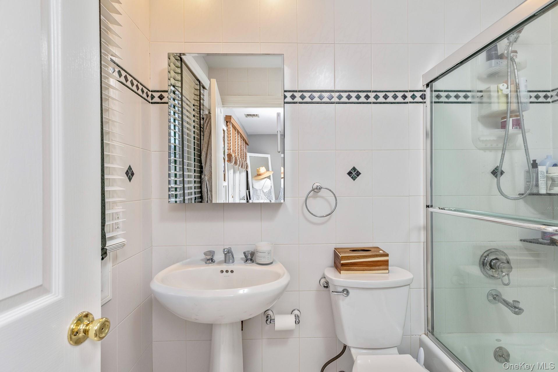 41 Landing Meadow Road Smithtown, NY 11787 - Photo 32 of 50