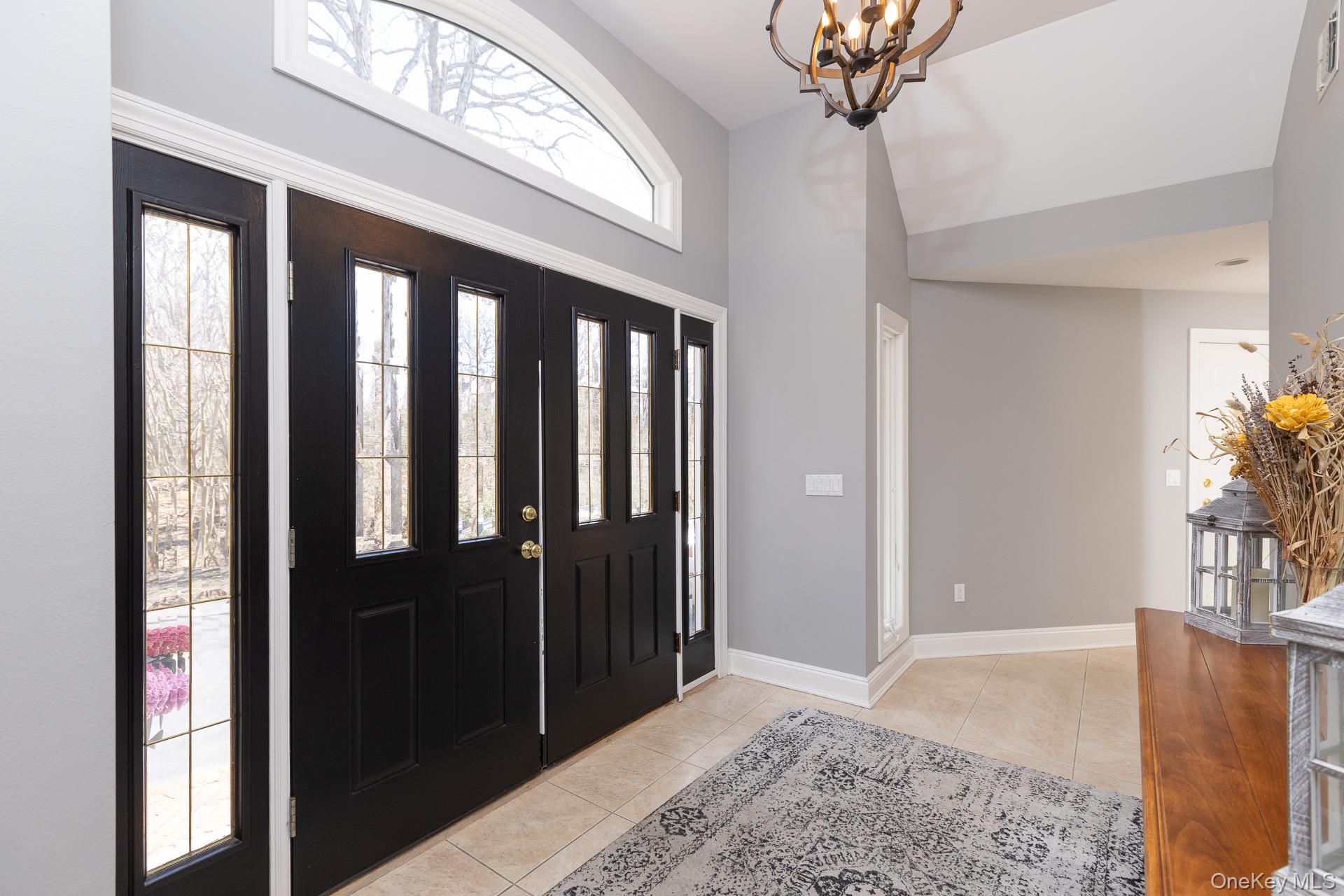 41 Landing Meadow Road Smithtown, NY 11787 - Photo 6 of 50