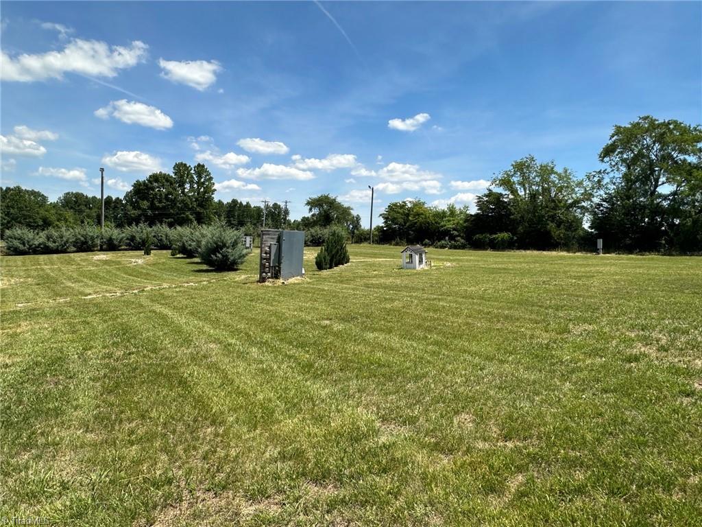 157 Interstate Way Elkin, NC 28621 - Photo 4 of 23