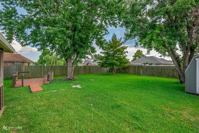 $1,600 | 5709 Bluebonnett Drive, Bossier City, LA 71112