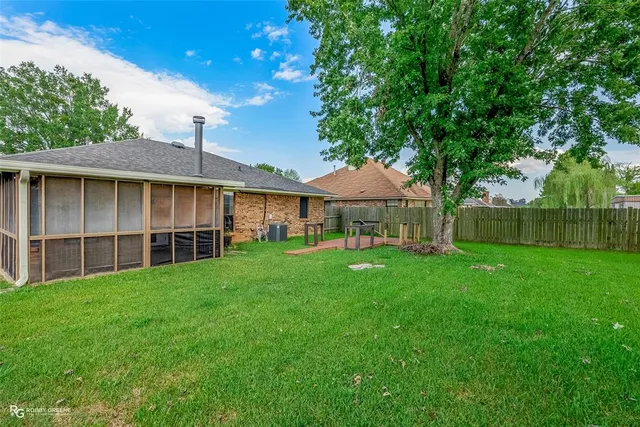 $1,600 | 5709 Bluebonnett Drive, Bossier City, LA 71112