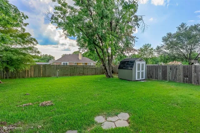 $1,600 | 5709 Bluebonnett Drive, Bossier City, LA 71112