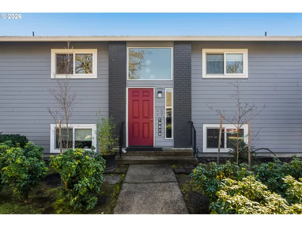 $199,900 | 10820 Southwest Meadowbrook Drive, Unit 62, Portland, OR 97224
