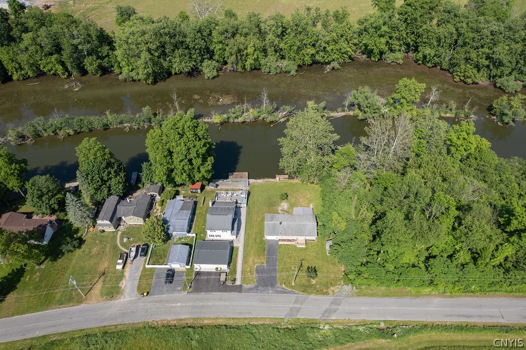 7016 Guyder Road Lysander, NY 13112 - Photo 31 of 41 Such a quiet, smooth part of the river!..