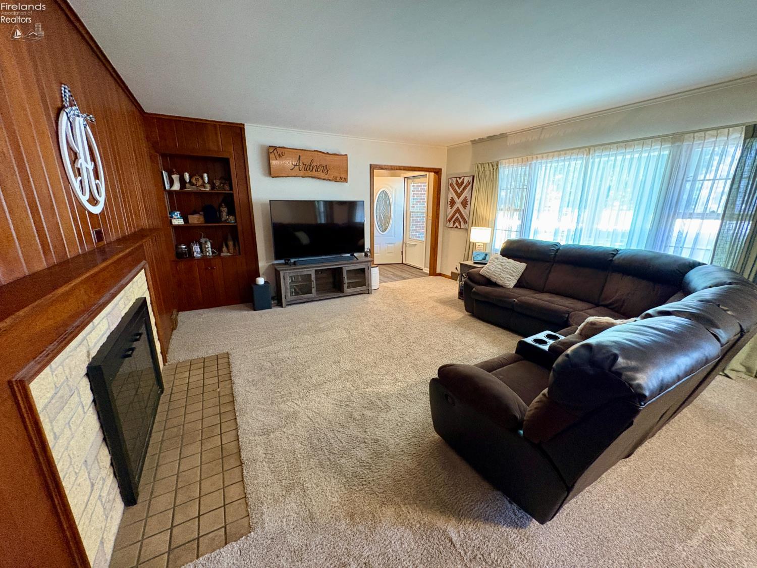 1235 Jefferson Road Fostoria, OH 44830 - Photo 8 of 43 Gallery Image 8