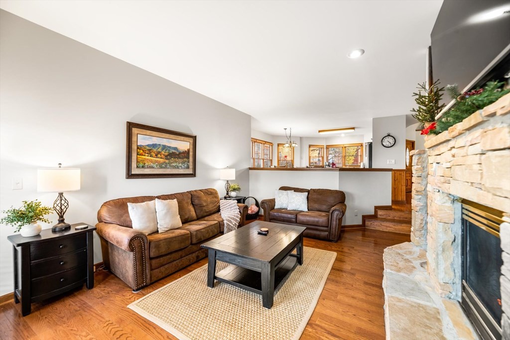 2044 Hickory Ridge Way Sevierville, TN 37862 - Photo 13 of 49 Gallery Image 13