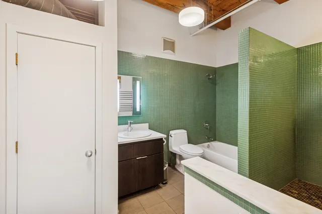 $849,900 | 400 South Green Street, Unit 305, Chicago, IL 60607