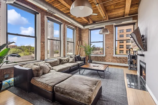 $849,900 | 400 South Green Street, Unit 305, Chicago, IL 60607