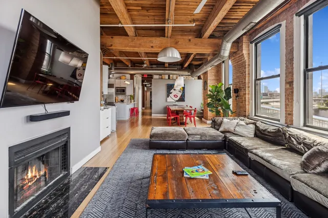 $849,900 | 400 South Green Street, Unit 305, Chicago, IL 60607